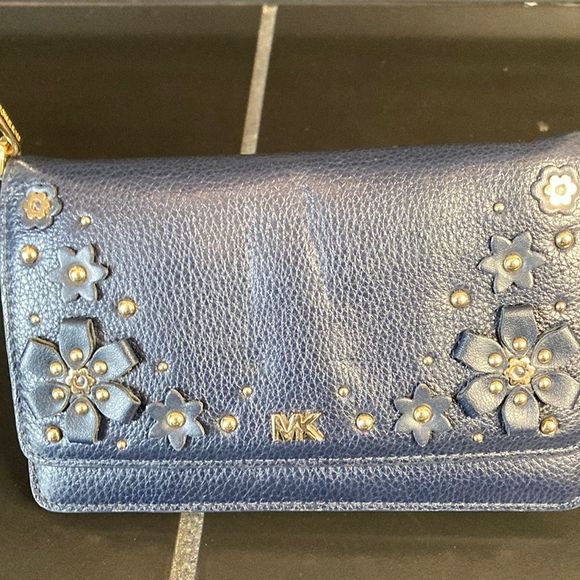 Michael Kors Floral Embellished Phone Wallet Crossbody - Picture 1 of 12